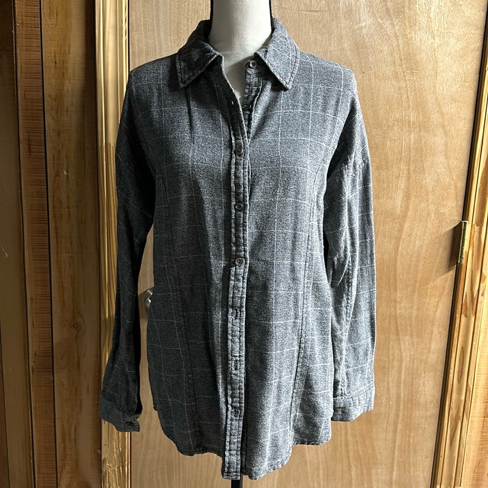 Ladies long sleeve button down Buckle top size medium